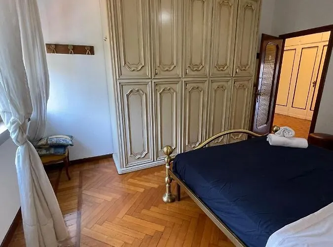 Hostel Corner 32