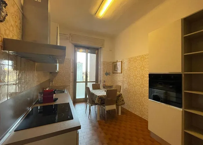 אכסניה Corner 32 מילאנו