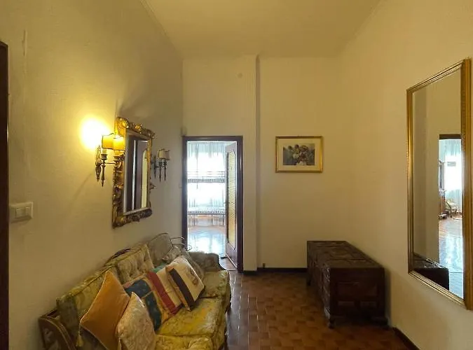 Corner 32 אכסניה